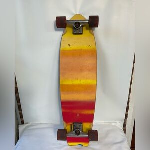 GLOBE HG Chromantic Cruiser Board Tequila 33 inch